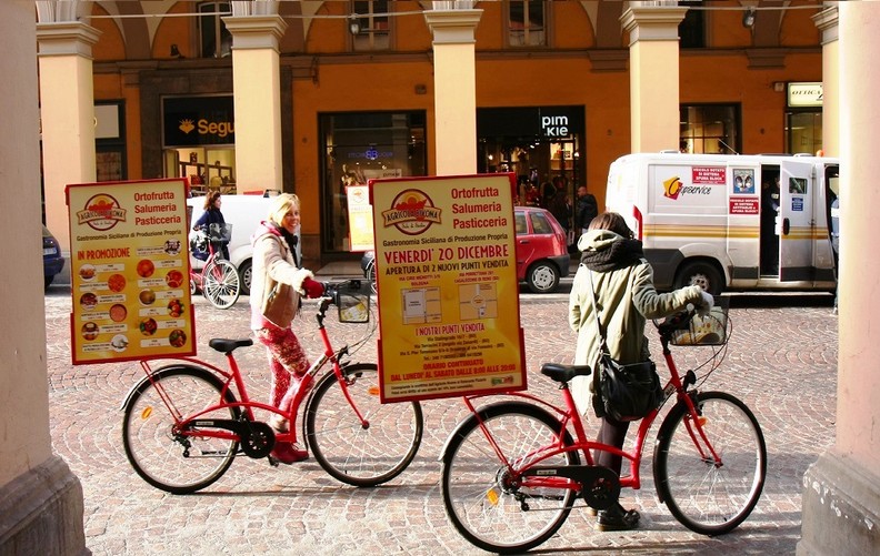 Biciclette Pubblicitarie A Bologna Bologna Volantinaggio